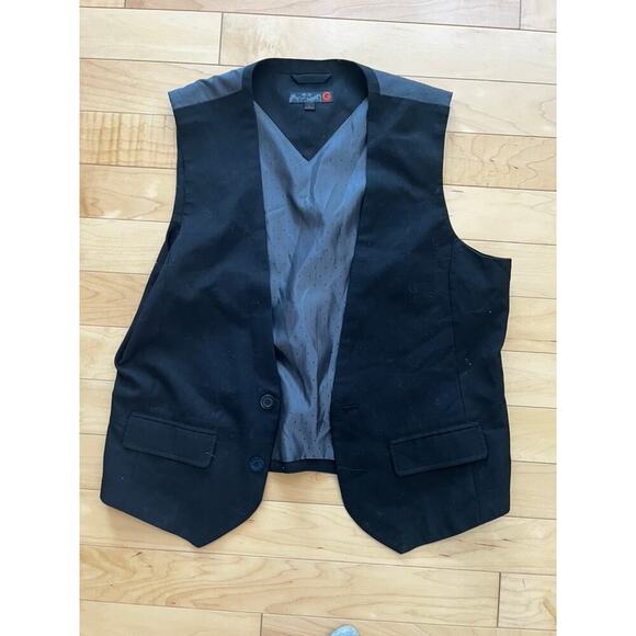 Guess vest size Large - Picture 3 of 6